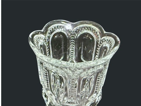 Vintage L.E. Smith Moon and Star clear glass vase base detail