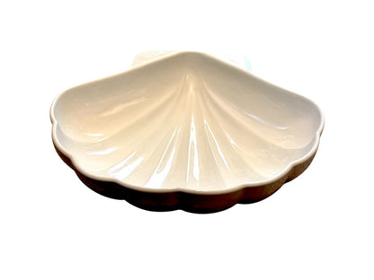 Pfaltzgraff Heritage White Shell-Shaped Ceramic Serving Bowl