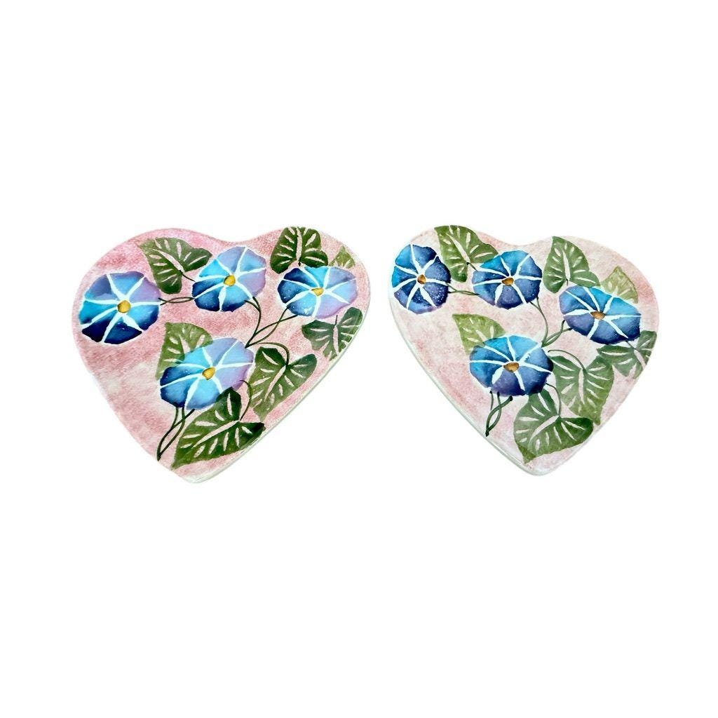 Ancora Italian Heart-Shaped Ceramic Plate Set With Blue Morning Glory Design