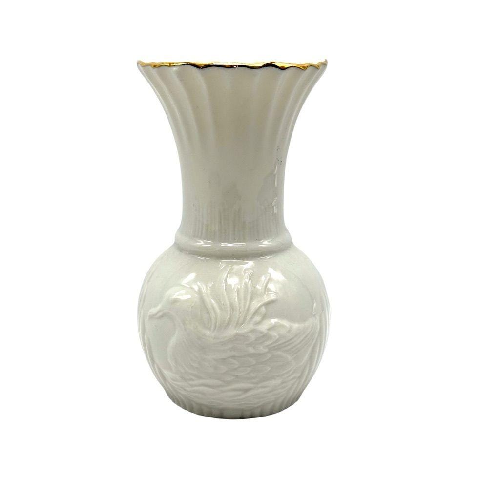 Belleek Collectors Society Ivory Mallard Duck Gold Trim Vase