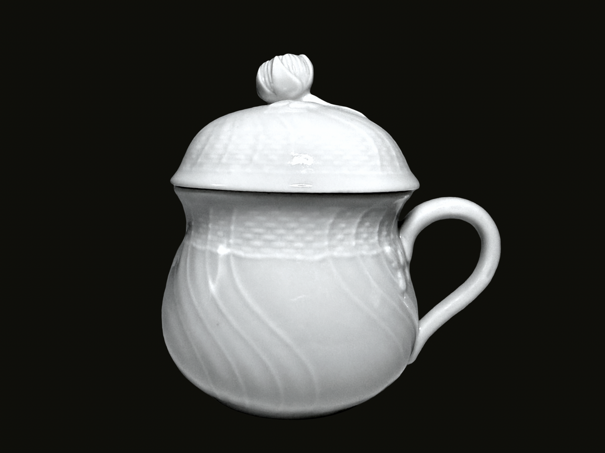Single Richard Ginori white porcelain pot de creme cup with fitted lid