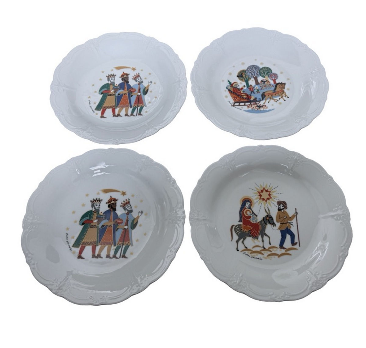 Set of four Tirschenreuth Christmas Baronesse porcelain dinner plates
